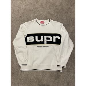 Supreme Wrap Around Spell-Out Pullover Crewneck Sweatshirt Size Medium